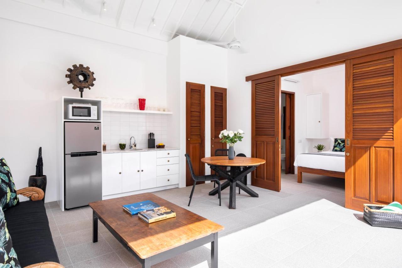 Villa Revo Seminyak  Luaran gambar
