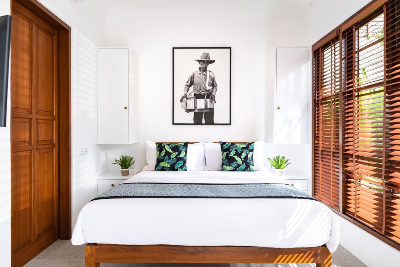 Villa Revo Seminyak  Luaran gambar