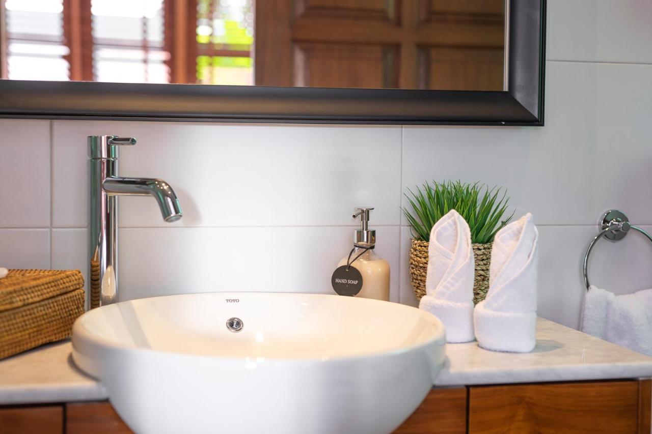Villa Revo Seminyak  Luaran gambar