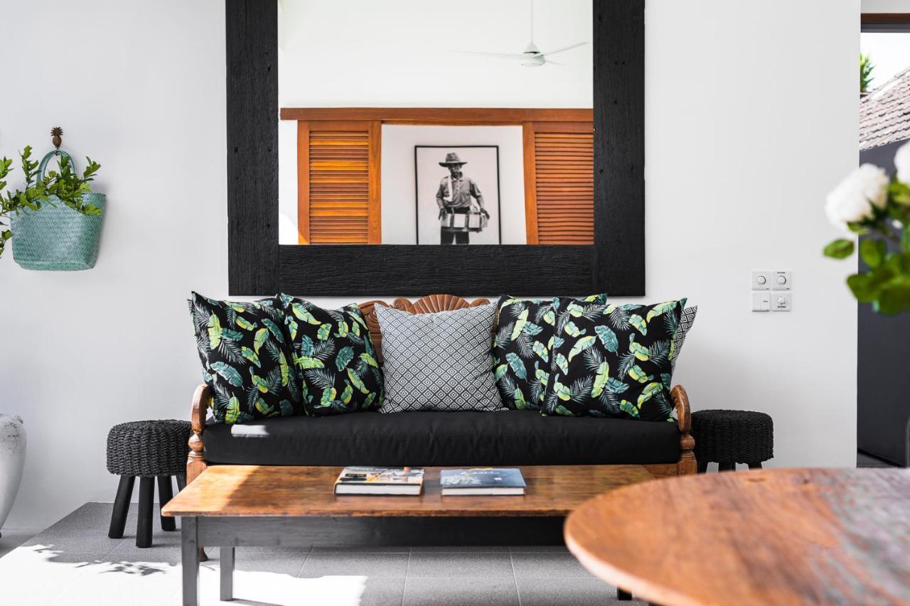 Villa Revo Seminyak  Luaran gambar